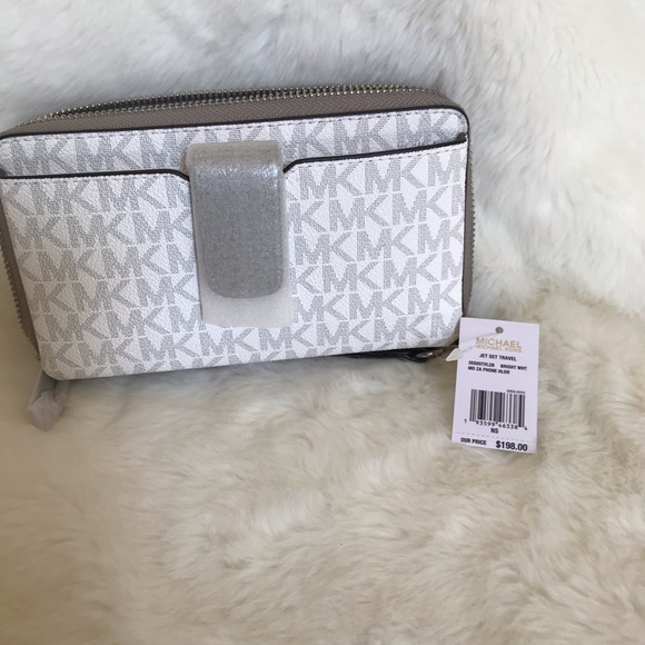 Michael Kors Jet set Travel MD ZA phone Holder - Picture 6 of 6